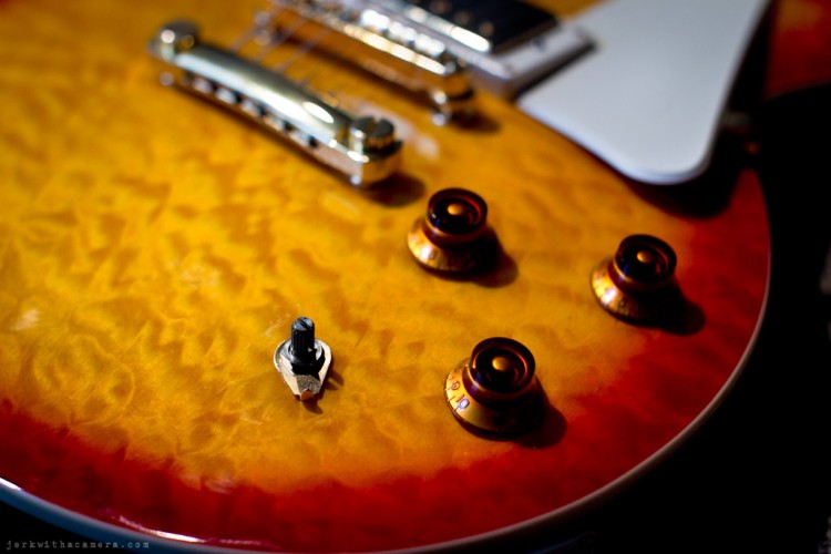 New Bigsby on Epiphone Les Paul - knobs in progress